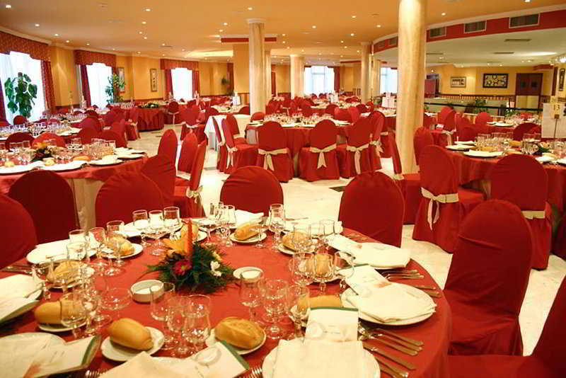 Bluecity Caceres Golf Ristorante foto
